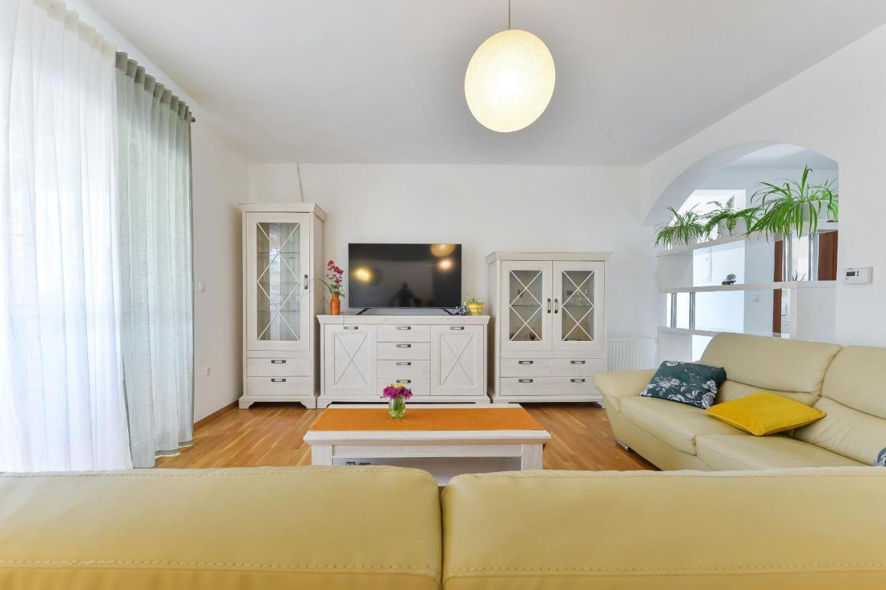 Villa Solis Zadarvillas Eksteriør bilde